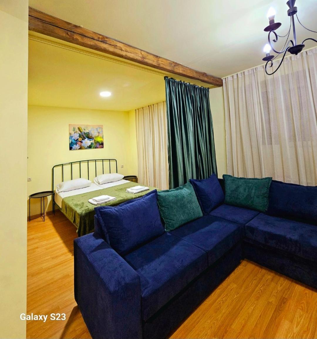 Apartment In The Old District ティビリシ エクステリア 写真