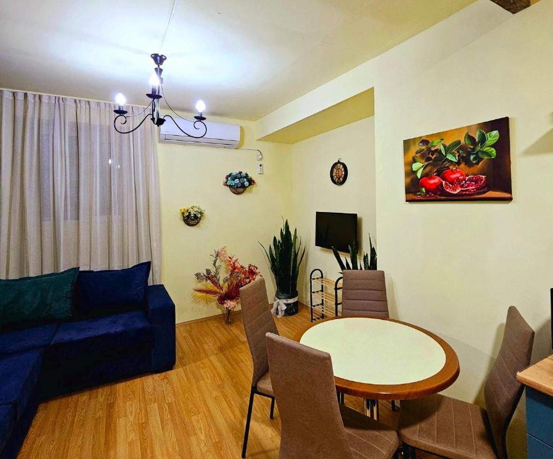 Apartment In The Old District ティビリシ エクステリア 写真