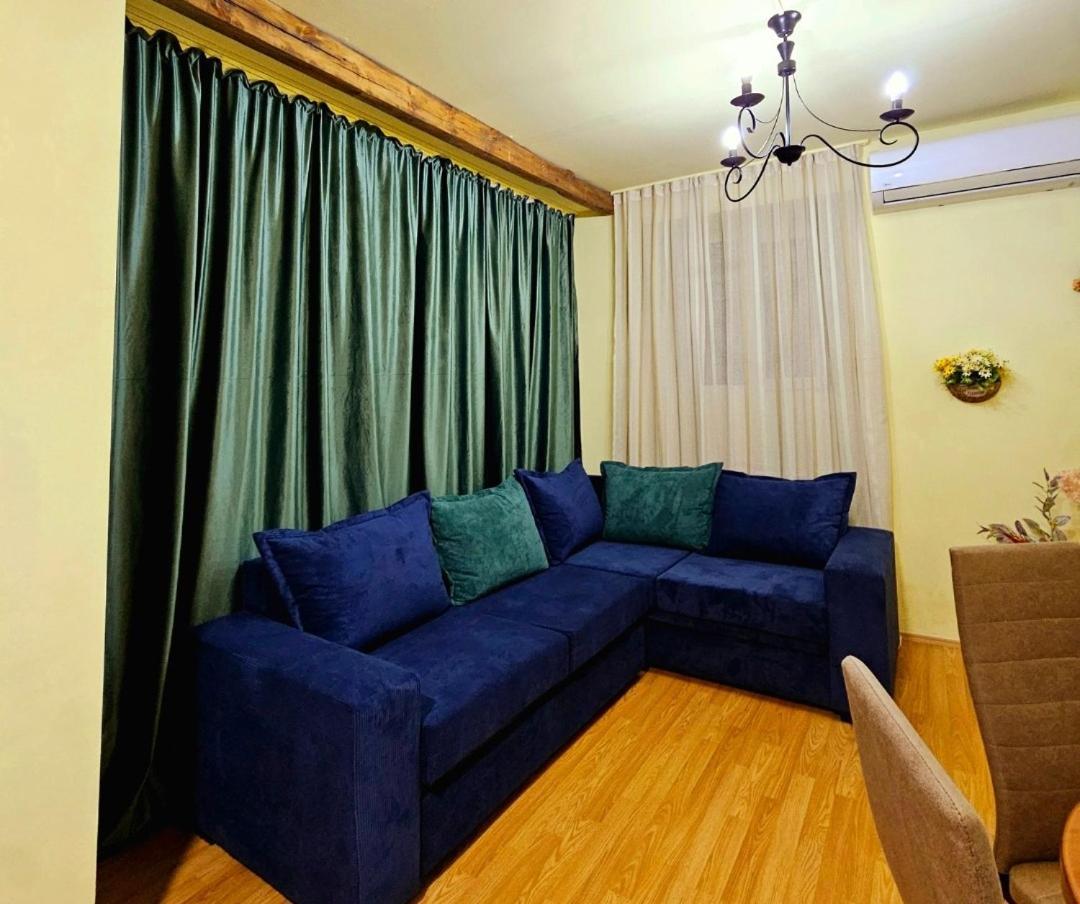 Apartment In The Old District ティビリシ エクステリア 写真