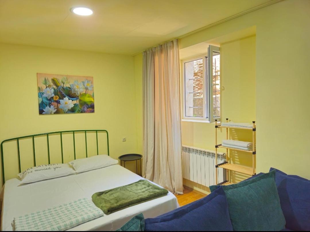 Apartment In The Old District ティビリシ エクステリア 写真